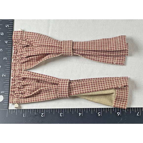 Artisan Made Dollhouse Miniature 1:24 Bedroom Set Bed Dresser Chest Curtain Rug - Picture 7 of 11